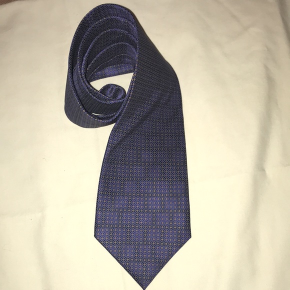 DKNY Mini Medallions Print SILK TIE - Picture 8 of 13